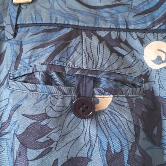 Elevenses for Anthropologie Blue Lunar Mum Tapered Capris Size 6 - Picture 7 of 11